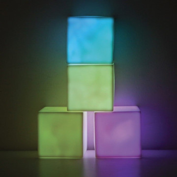 4 cubes lumineux