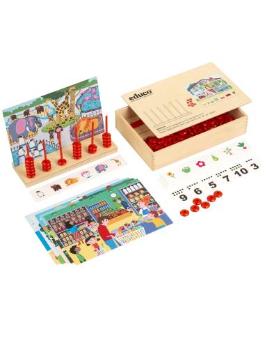 L’enfant complète chaque scène avec les bons objets