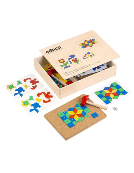 Jeu du marteau Educo avec formes géométriques à clouer