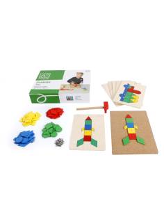 Jeu du marteau avec formes géométriques en bois