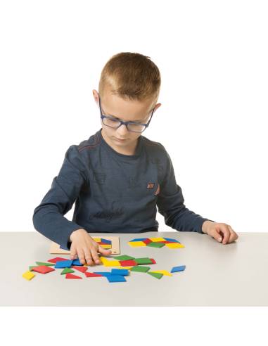 Tangram éducatif – Construction de formes géométriques avec modèles