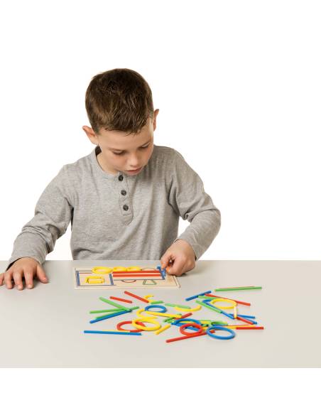 Coffret éducatif pour découvrir formes et proportions à travers la reproduction de modèles