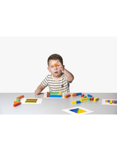 blocs de bois colorés pour apprendre à comparer et mesurer