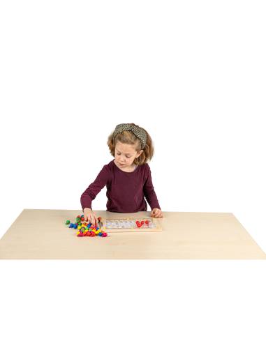 Jeu éducatif pour enfants – créer des mosaïques colorées avec des pions