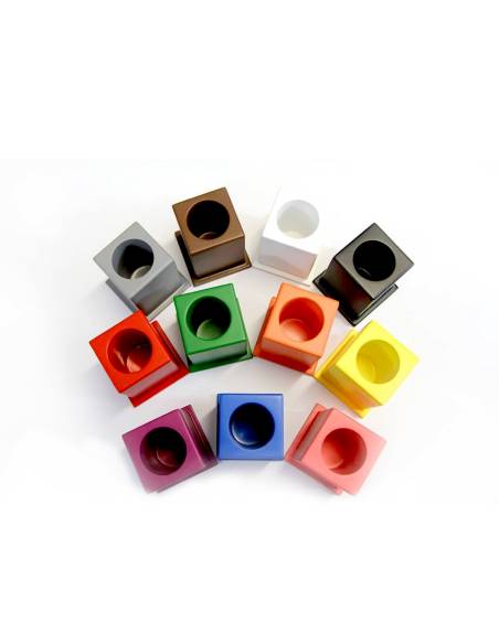 Pots en bois Montessori pour crayons