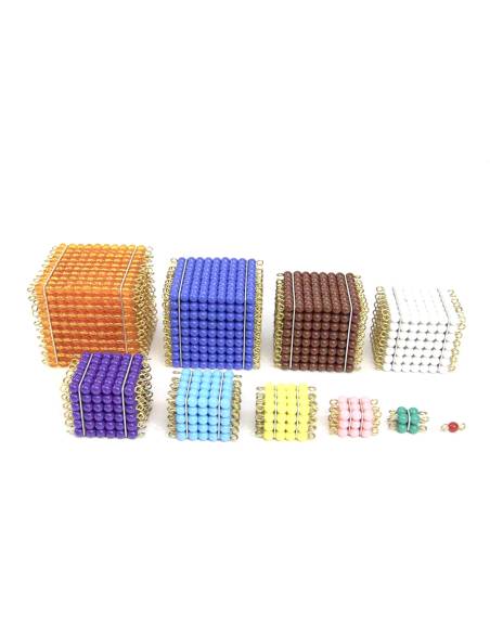 Cubes Montessori en perles colorées de 1³ à 10³