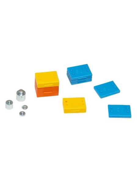 Balance sensorielle avec bacs amovibles pour explorer les poids et volumes