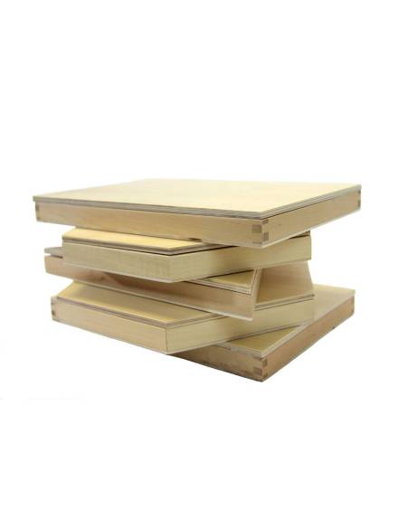 5 boîtes en bois Montessori avec triangles colorés pour découvrir la géométrie dès 4 ans