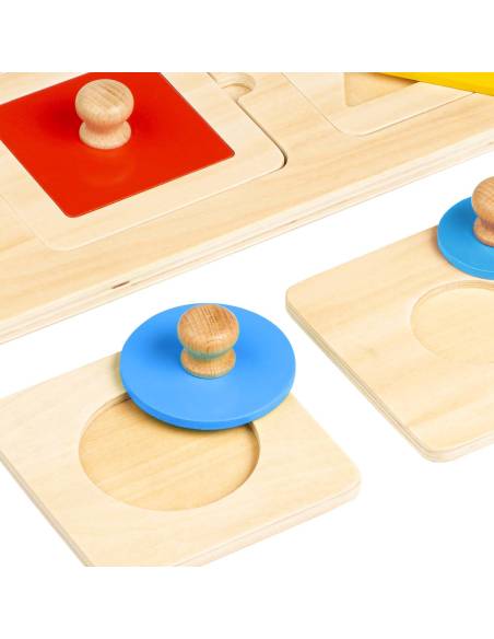 Découvrir les formes et développer la motricité fine grâce à un puzzle en bois éducatif