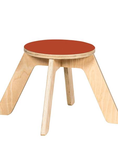 Assise robuste et colorée, parfaite pour les activités des enfants