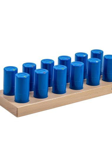 12 cylindres en bois à mettre en paires pour affiner la perception tactile et la concentration