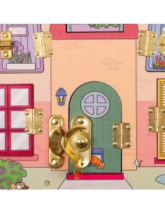 Grande maison à serrures en bois pour enfants 2