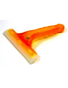 Raclette jaune format enfant – nettoyage des vitres en Montessori 2