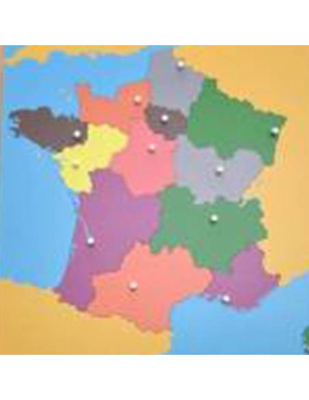 Puzzle en bois Montessori représentant la carte de la France, idéal pour initier les enfants à la géographie dès 4 ans