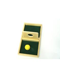 Plateau Montessori avec balle tricot pour bébé